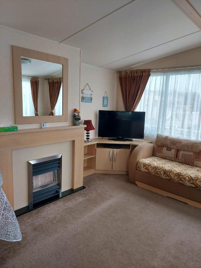 6 Berth Pet Friendly Caravan On Sandy Glade Berrow Bagian luar foto